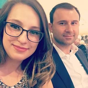 Meet your Posher, Harisa